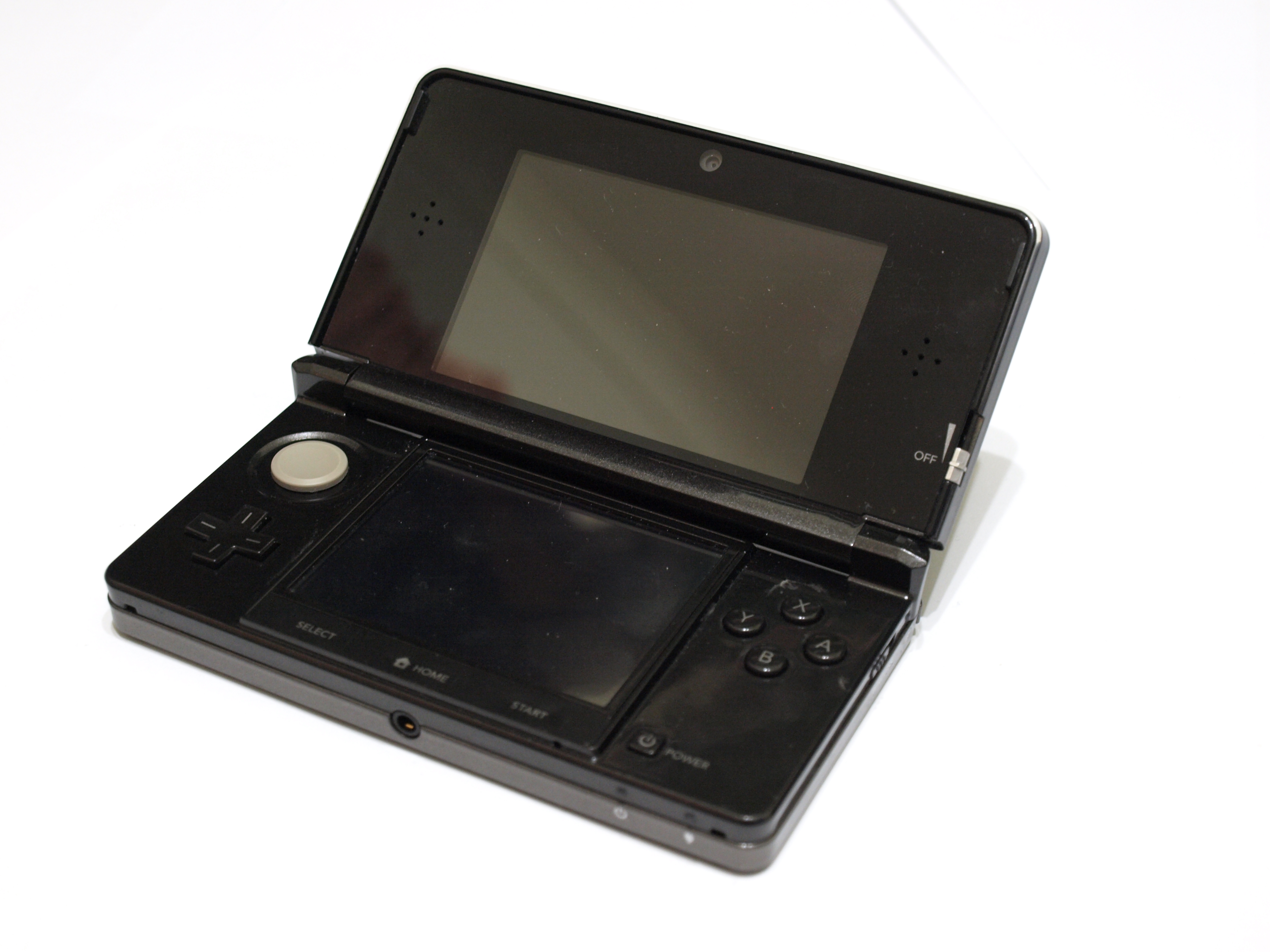 Nintendo 3DS aufgeklappt (Cosmo Black)